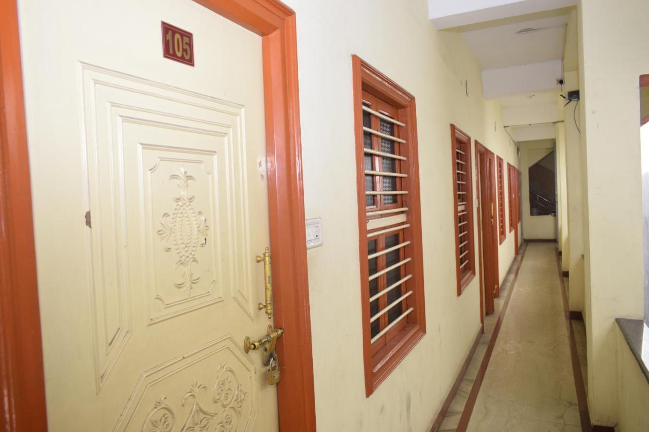 Pms Guest House Пондичери Екстериор снимка