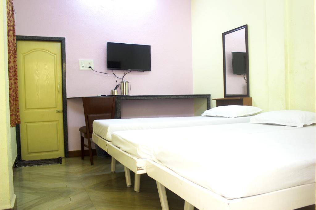 Pms Guest House Пондичери Екстериор снимка