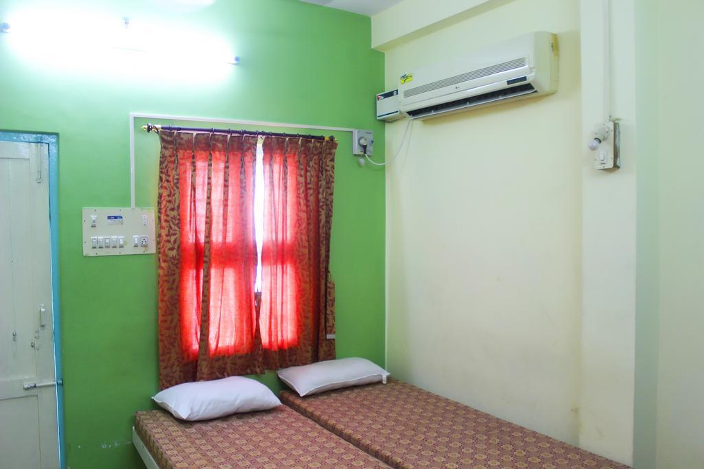 Pms Guest House Пондичери Екстериор снимка